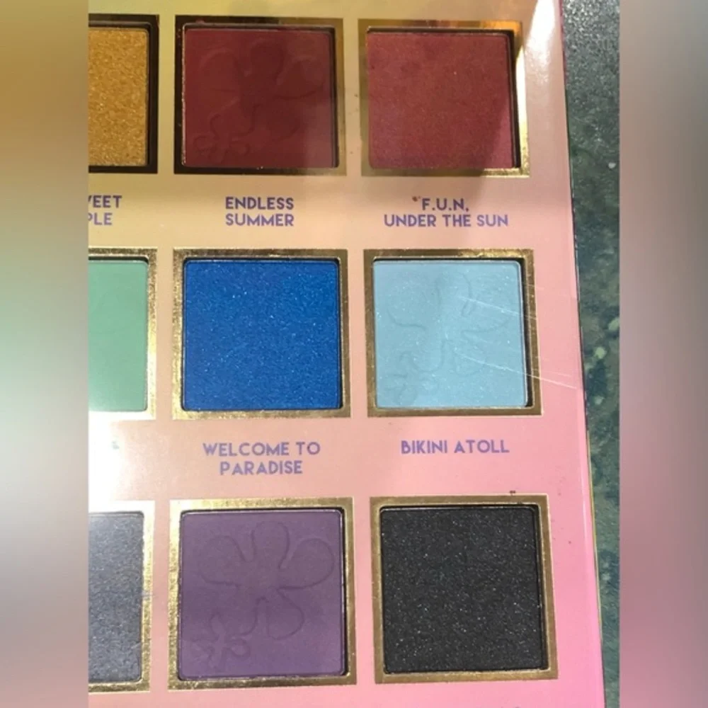 Nickelodeon Spongebob Squarepants‎ 12quad tropics themed eyeshadow palette new